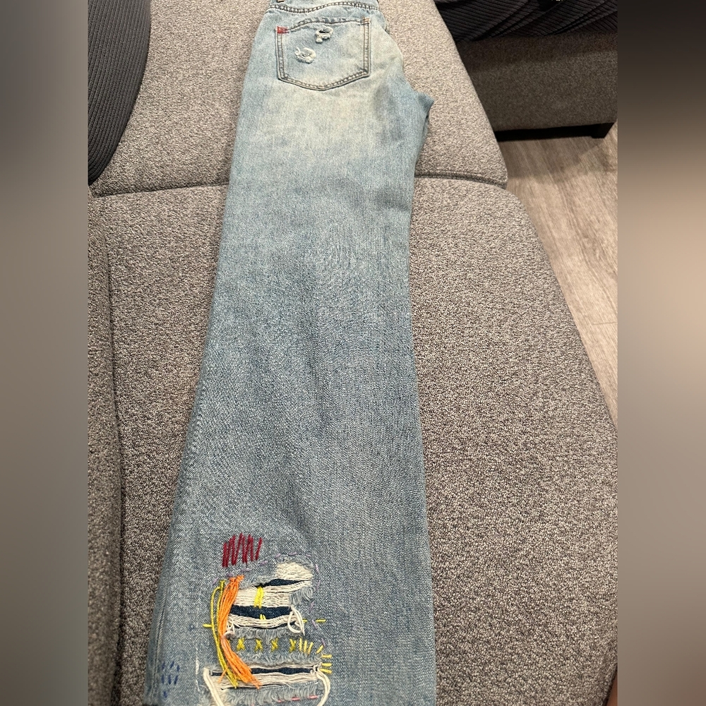 BDG Light Blue Embroidered Women Jeans - Picture 4 of 5